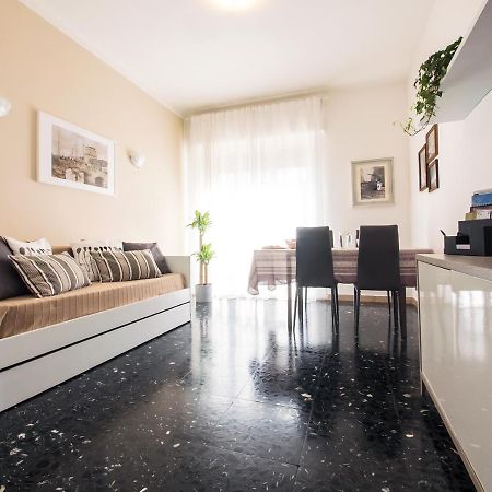 Apt Luminoso, Spazioso Con Aria Condiz E Bici Viareggio Eksteriør bilde